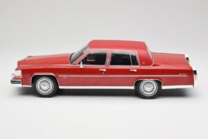 Cadillac Fleetwood Brougham Mörkröd Metallic MCG 1:18 MCG18251 Metall — bild 5 av 6