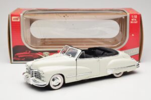 Cadillac Series 62 Cabriolet Vit Anson 1:18 30335 Metall — bild 8 av 8