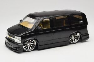 Chevrolet Astro Van Tuned Svart Jada 1:18 63122 Metall