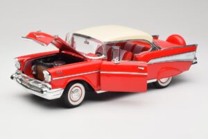 Chevrolet Bel Air Matador Röd & India Elfenben Road Legends 1:18 92109 Metall — bild 2 av 8
