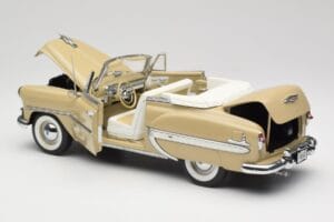 Chevrolet Bel Air Cabriolet Kräm Sun Star 1:18 1623 Metall — bild 5 av 8