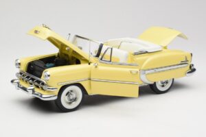 Chevrolet Bel Air Cabriolet Gul Sun Star 1:18 1712 Metall — bild 2 av 8