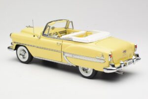 Chevrolet Bel Air Cabriolet Gul Sun Star 1:18 1712 Metall — bild 7 av 8