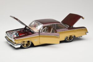 Chevrolet Bel Air Guld & Brun Maisto 1:18 31064 Metall — bild 2 av 8