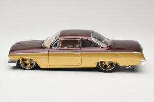 Chevrolet Bel Air Guld & Brun Maisto 1:18 31064 Metall — bild 4 av 8