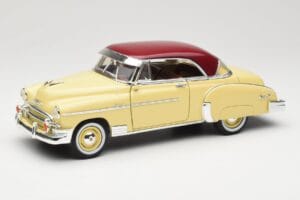Chevrolet Bel Air Gul & Röd Motormax 1:18 73111 Metall