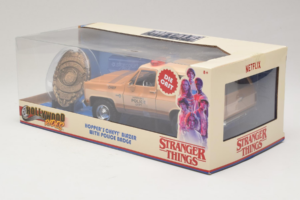 Chevrolet Blazer K5 Polis Stranger Things Metals Diecast 1:24 31111-24 Metall — bild 3 av 3