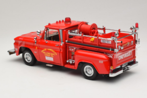 Chevrolet C-20 Fire Truck Sun Star 1:18 1383 Metall — bild 5 av 6