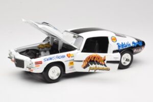 Chevrolet Camaro Baldwin-Motion ERTL 1:18 33675 Metall — bild 2 av 8