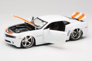 Chevrolet Camaro Concept Tuned Vit Jada 1:18 63014 Metall — bild 2 av 8