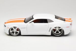 Chevrolet Camaro Concept Tuned Vit Jada 1:18 63014 Metall — bild 4 av 8