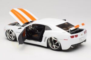 Chevrolet Camaro Concept Tuned Vit Jada 1:18 63014 Metall — bild 5 av 8