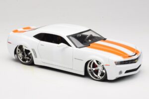 Chevrolet Camaro Concept Tuned Vit Jada 1:18 63014 Metall — bild 6 av 8