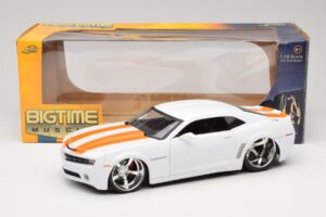 Chevrolet Camaro Concept Tuned Vit Jada 1:18 63014 Metall — bild 8 av 8