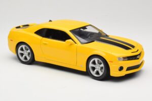 Chevrolet Camaro SS RS Gul Maisto 1:18 31173 Metall — bild 6 av 8