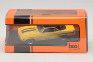 Chevrolet Camaro Yenko SYC Gul IXO 1:43 CLC591N Metall — bild 4 av 4