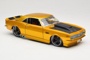 Chevrolet Camaro Z/28 Guld Maisto 1:18 31066 Metall — bild 6 av 8