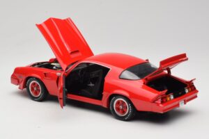 Chevrolet Camaro Z28 Yenko Turbo Z Röd GreenLight 1:18 12999 Metall — bild 5 av 8