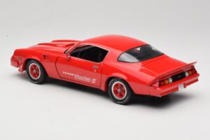 Chevrolet Camaro Z28 Yenko Turbo Z Röd GreenLight 1:18 12999 Metall — bild 7 av 8