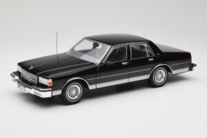 Chevrolet Caprice Svart MCG 1:18 MCG18113 Metall