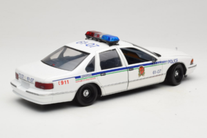 Chevrolet Caprice Kanada Polis UT Models 1:18 21023 Metall — bild 3 av 8