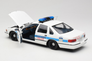 Chevrolet Caprice Chicago Polis UT Models 1:18 180142096 Metall — bild 5 av 8