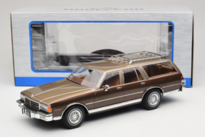 Chevrolet Caprice Estate Wagon Beige MCG 1:18 MCG18476 Metall — bild 6 av 6