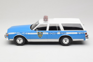 Chevrolet Caprice Estate Wagon NYPD MCG 1:18 MCG18477 Metall — bild 3 av 6