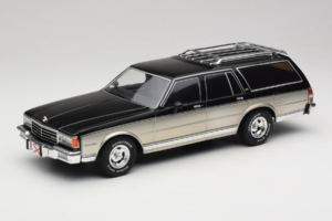 Chevrolet Caprice Estate Wagon Silver & Grå MCG 1:18 MCG18478 Metall