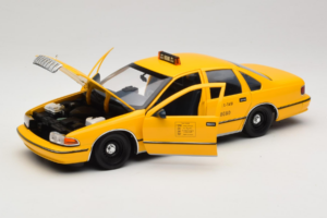 Chevrolet Caprice NYC Taxi UT Models 1:18 180142095 Metall — bild 2 av 8
