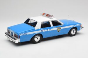 Chevrolet Caprice NYPD Polisbil MCG 1:18 MCG18360 Metall — bild 2 av 6