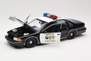 Chevrolet Caprice Kalifornien Polis UT Models 1:18 180142098 Metall — bild 2 av 8