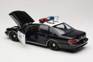 Chevrolet Caprice Kalifornien Polis UT Models 1:18 180142098 Metall — bild 5 av 8