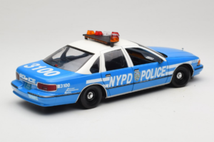 Chevrolet Caprice New York Polis UT Models 1:18 180142097 Metall — bild 3 av 8