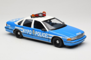 Chevrolet Caprice New York Polis UT Models 1:18 180142097 Metall — bild 6 av 8