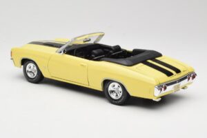 Chevrolet Chevelle SS 454 Gul Maisto 1:18 531890 Metall — bild 7 av 8