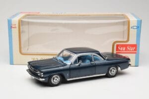 Chevrolet Corvair Mörkblå Sun Star 1:18 1482 Metall — bild 8 av 8