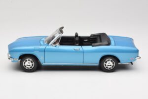 Chevrolet Corvair Monza Cabriolet Blå Road Signature 1:18 92498 Metall — bild 4 av 8