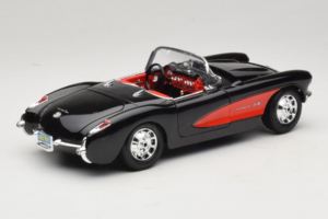 Chevrolet Corvette C1 Svart & Röd Bburago 1:18 3034-M1 Metall — bild 3 av 8
