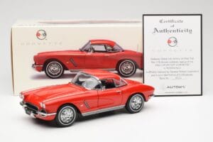 Chevrolet Corvette C1 Cabriolet Roman Röd AUTOart 1:18 71102 Metall — bild 8 av 8