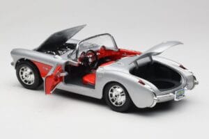 Chevrolet Corvette C1 Silver Bburago 1:18 3034 Metall — bild 5 av 8