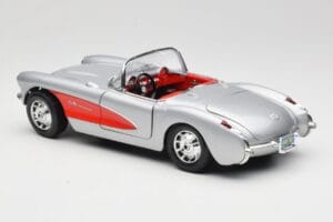 Chevrolet Corvette C1 Silver Bburago 1:18 3034 Metall — bild 7 av 8