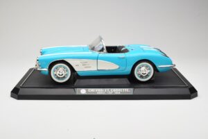 Chevrolet Corvette C1 Hard Top Blå Solido 1:12 1202-M1 Metall — bild 4 av 8
