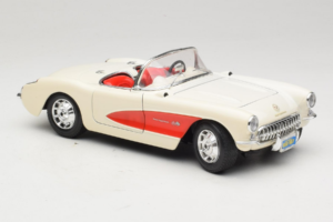 Chevrolet Corvette C1 Vit & Röd Bburago 1:18 3024-M3 Metall — bild 6 av 8