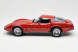 Chevrolet Corvette C3 Röd UT Models 1:18 21073 Metall — bild 4 av 8