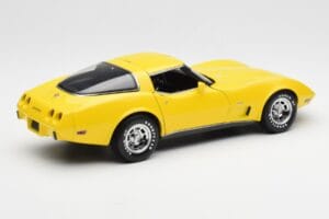 Chevrolet Corvette C3 Gul UT Models 1:18 21074 Metall — bild 3 av 8