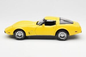 Chevrolet Corvette C3 Gul UT Models 1:18 21074 Metall — bild 4 av 8