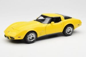 Chevrolet Corvette C3 Gul UT Models 1:18 21074 Metall