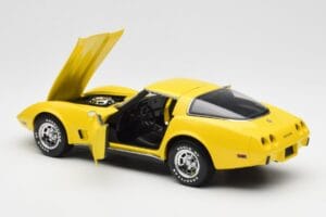 Chevrolet Corvette C3 Gul UT Models 1:18 21074 Metall — bild 5 av 8
