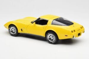 Chevrolet Corvette C3 Gul UT Models 1:18 21074 Metall — bild 7 av 8